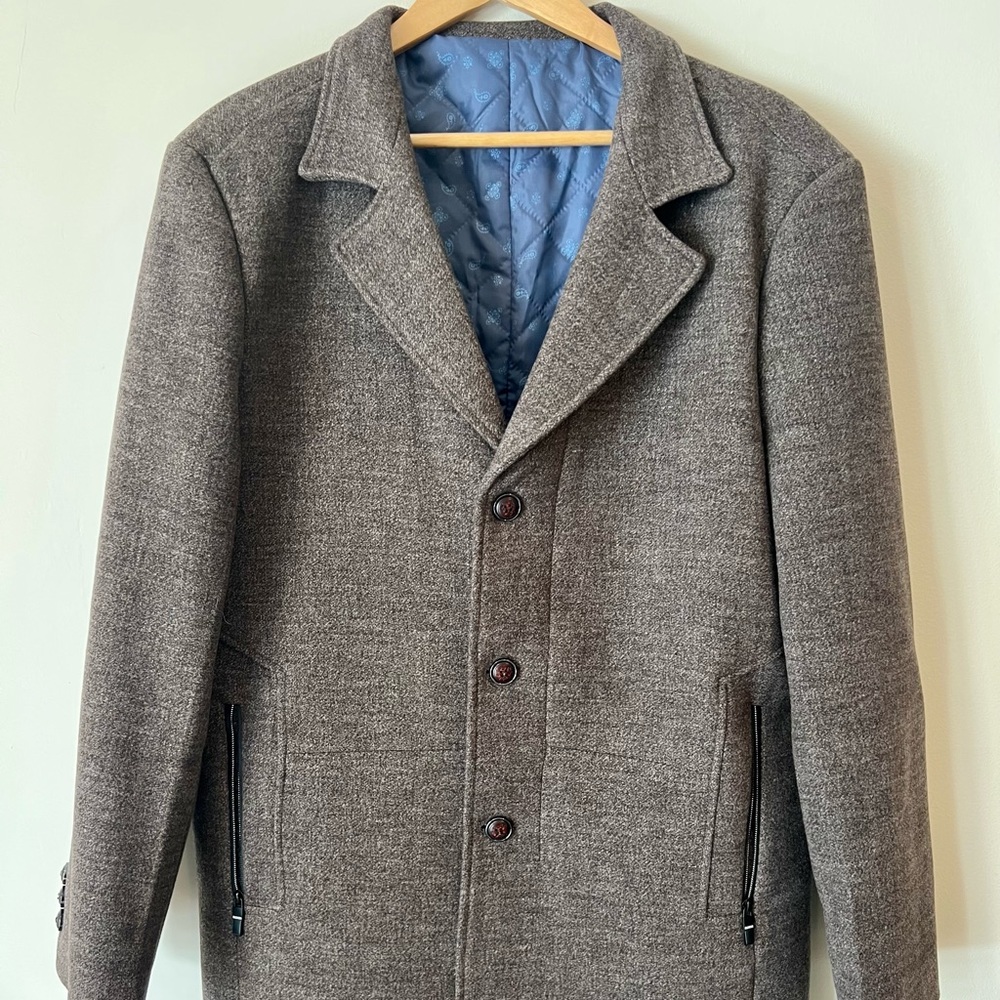Warm wool blend winter coat. EUC XL